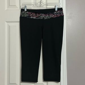 Victoria’s Secret VSX Sport Knockout Crop Athletic Yoga Capris